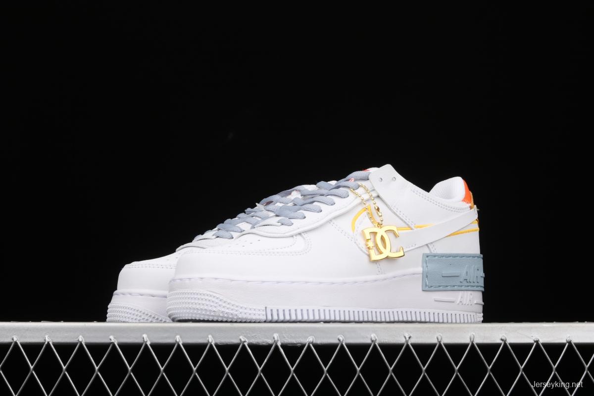 NIKE Air Force 1 ShAdidasow light weight heightened low-top board shoes DC2199-100