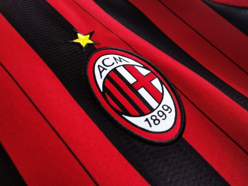 Retro 2013/14 AC Milan Home Soccer Jersey