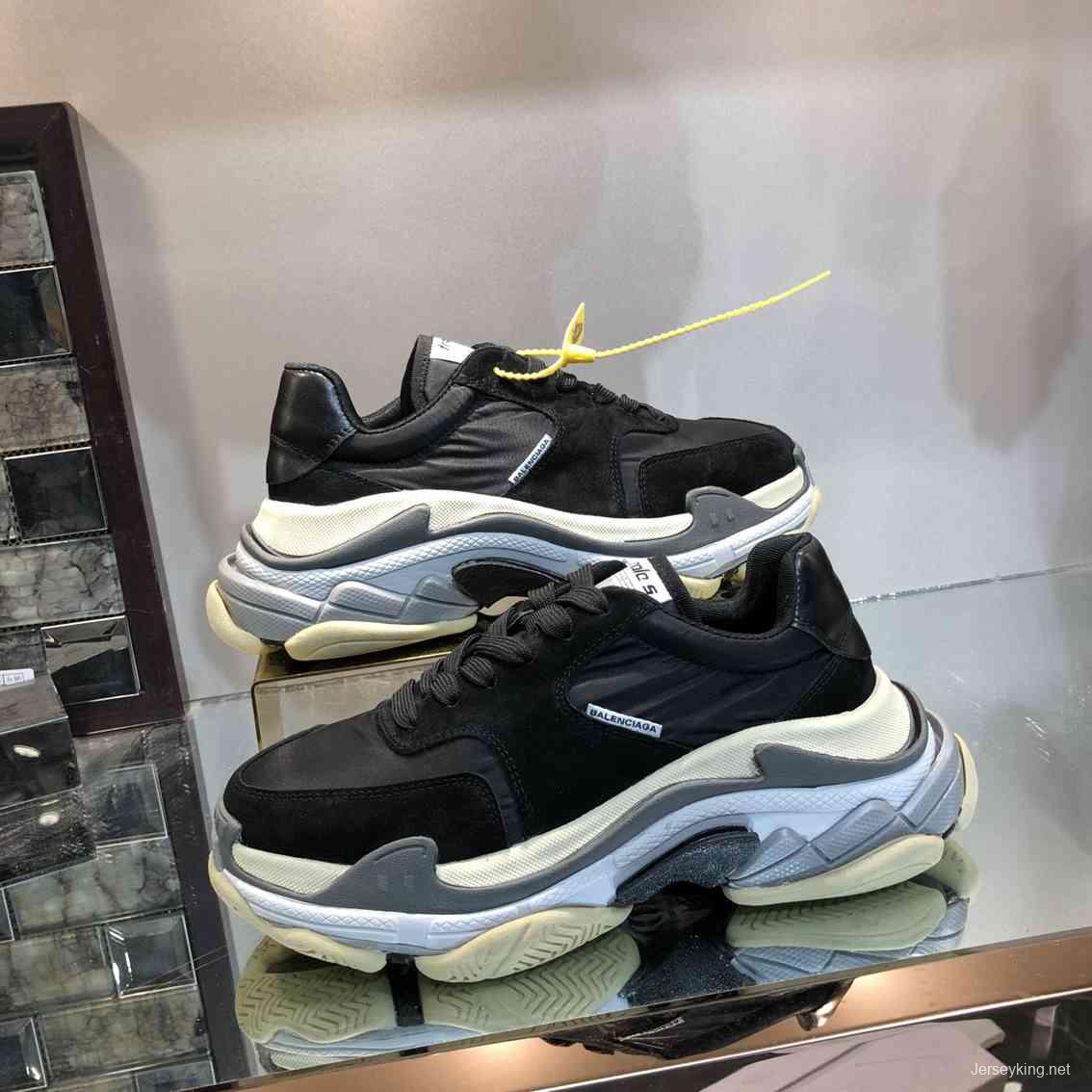 Men/Women Balenciaga Triple S Sneaker Black Item 6380340