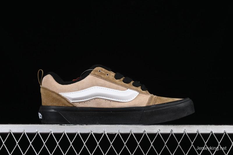 Vans Classics Knu Skool Retro Chunky Tongue Skate Shoes in Black/Brown - VN000CP6BXC