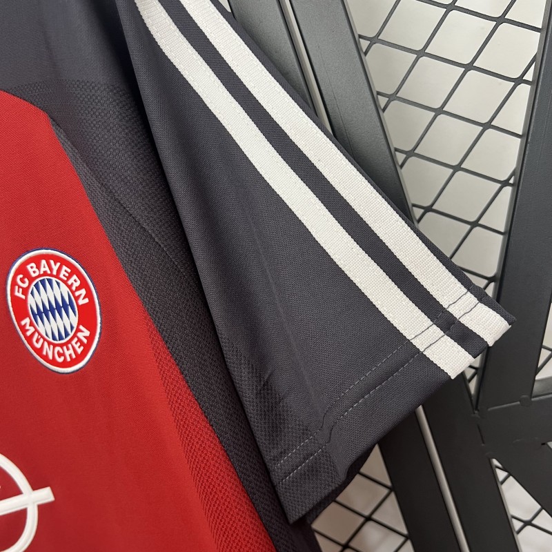 01/02 Retro Bayern Munich Home Jersey