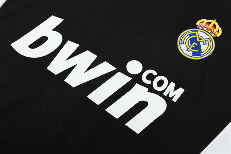 Retro 08/09 Real Madrid Black Half Zipper Jacket