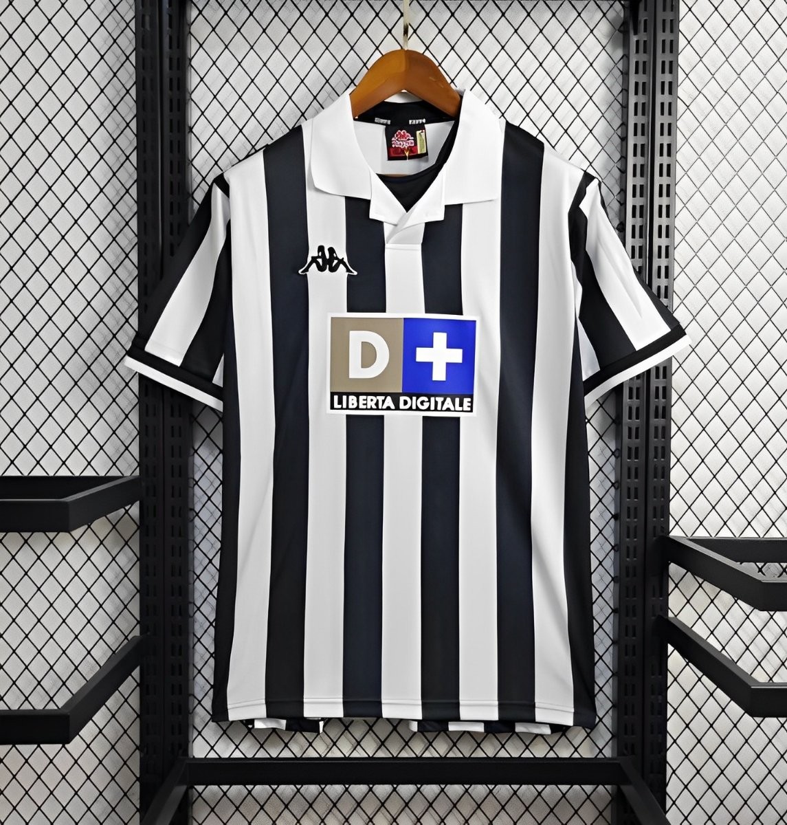 Retro 1998/99 Juventus Home Jersey